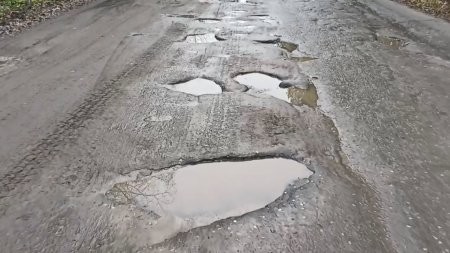 Приморский округ Поморья славен своими убитыми дорогами