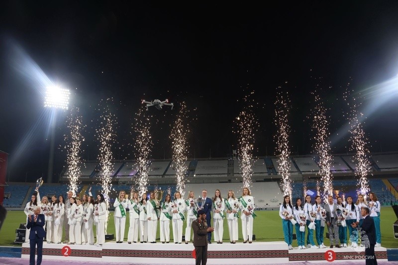 Сборные МЧС России по пожарно-спасательному спорту наградили на торжественной церемонии в Королевстве Саудовская Аравия