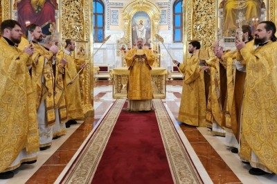 Митрополит Корнилий 9 ноября совершил Божественную литургию в Архангельске 