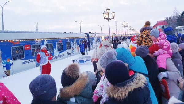 Сказочный поезд Деда Мороза не заглянет в Архангельск и на эти новогодние праздники Сказочный поезд Деда Мороза не заглянет в Архангельск и на эти новогодние праздники