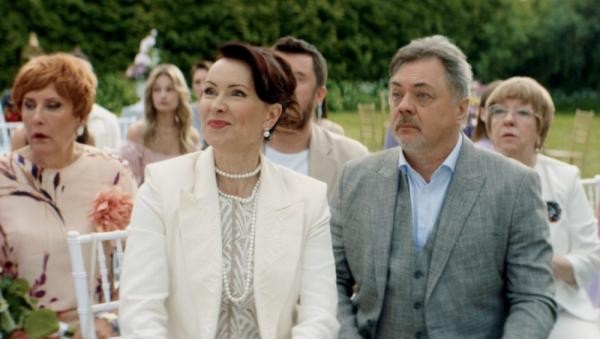 Зачем после двух лет скитаний и странствий мать вернулась в большую семью? Зачем после двух лет скитаний и странствий мать вернулась в большую семью?