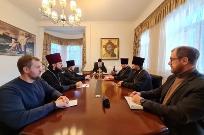 Митрополит Корнилий возглавил рабочее совещание в епархиальном управлении 