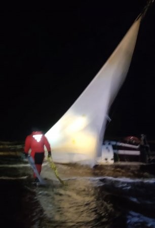 В Онежском Поморье героически спасали туристов, попавших в шторм