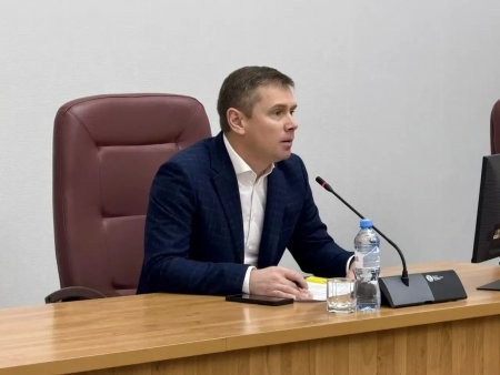 Игорь Арсентьев устроил разнос за уборку городских улиц