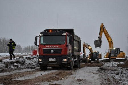 Капитальный ремонт моста через Вождоромку идет полным ходом