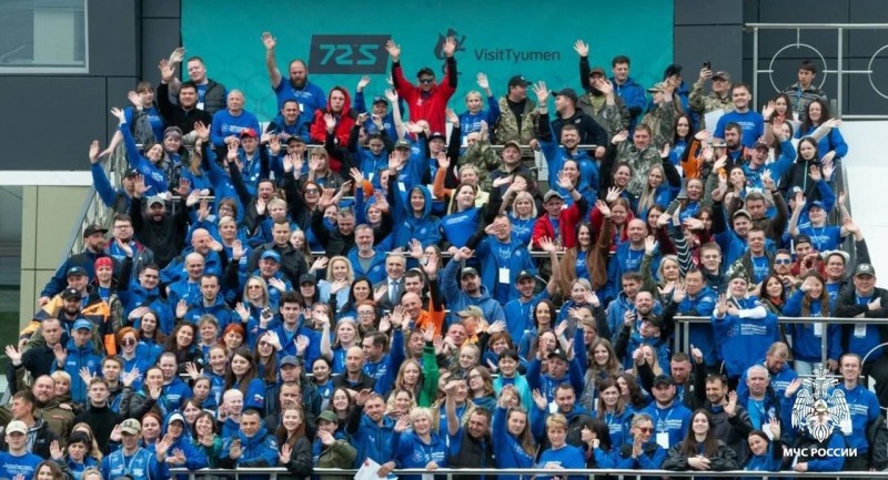 Сотрудники МЧС России и волонтеры Национального центра помощи вместе на страже безопасности