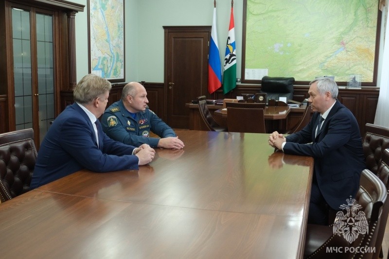 Глава МЧС России, полпред в СФО и губернатор Новосибирской области обсудили вопросы безопасности