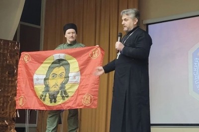 Священник Василий Лапко напутствовал участников «Казачьего диктанта» в Архангельске Священник Василий Лапко напутствовал участников «Казачьего диктанта» в Архангельске