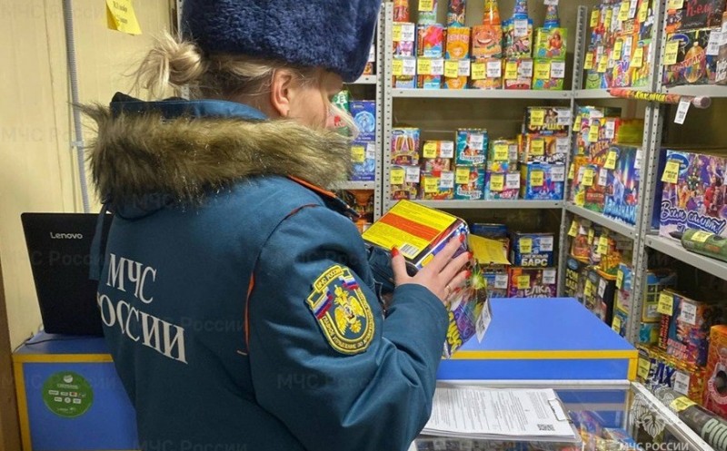 В Поморье проходят проверки торговых точек, реализующих пиротехнику В Поморье проходят проверки торговых точек, реализующих пиротехнику