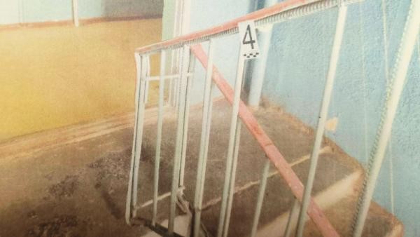 После падения двухлетнего малыша с лестницы северодвинский подрядчик пойдет под суд После падения двухлетнего малыша с лестницы северодвинский подрядчик пойдет под суд