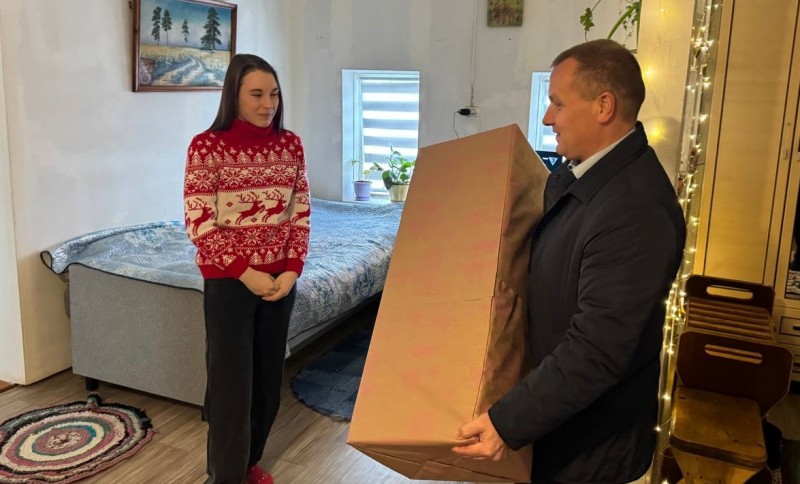 Мечта юной жительницы Вельского округа сбылась благодаря акции «Елка желаний» Мечта юной жительницы Вельского округа сбылась благодаря акции «Елка желаний»