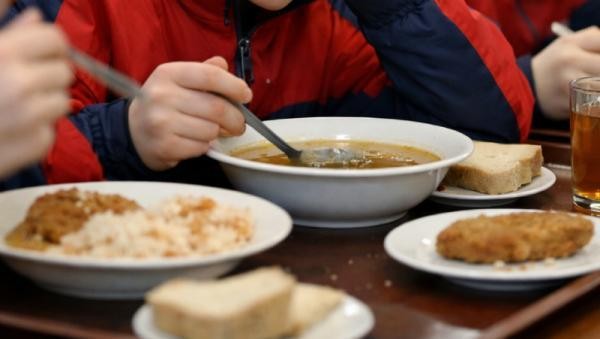 Бастрыкин взял на контроль дело о массовом отравлении подростков в Архангельске Бастрыкин взял на контроль дело о массовом отравлении подростков в Архангельске