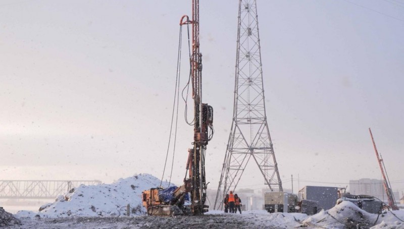 На стройплощадке кампуса «Арктическая звезда» идут работы по укреплению грунтов с применением сложных технологий На стройплощадке кампуса «Арктическая звезда» идут работы по укреплению грунтов с применением сложных технологий