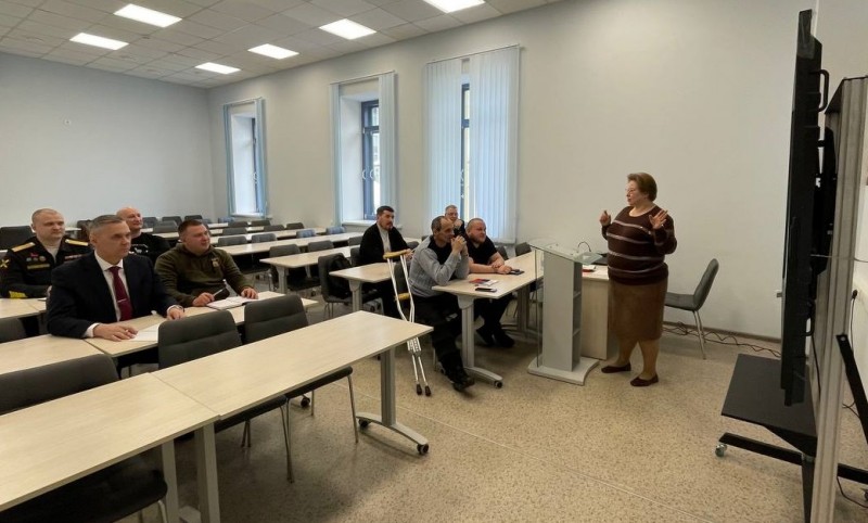 В Архангельске для участников СВО начался семинар по подготовке к работе с молодежью В Архангельске для участников СВО начался семинар по подготовке к работе с молодежью