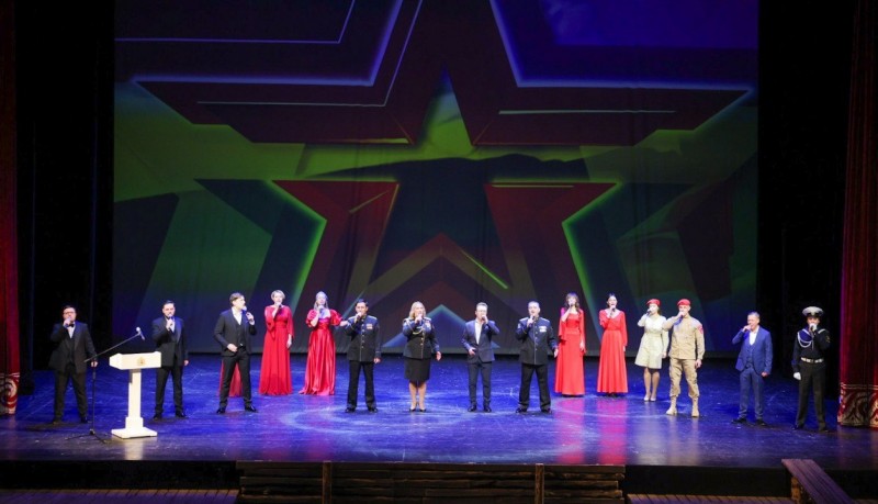 В Архангельском театре драмы прошел торжественный вечер в честь Дня защитника Отечества В Архангельском театре драмы прошел торжественный вечер в честь Дня защитника Отечества