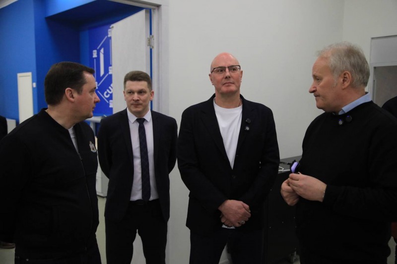 В преддверии Дня наставника Дмитрий Чернышенко встретился с руководством системы образования Поморья и школы №7 Архангельска В преддверии Дня наставника Дмитрий Чернышенко встретился с руководством системы образования Поморья и школы №7 Архангельска