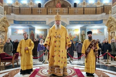 Митрополит Корнилий в праздник Торжества Православия совершил Божественную литургию в Михаило-Архангельском соборе Митрополит Корнилий в праздник Торжества Православия совершил Божественную литургию в Михаило-Архангельском соборе