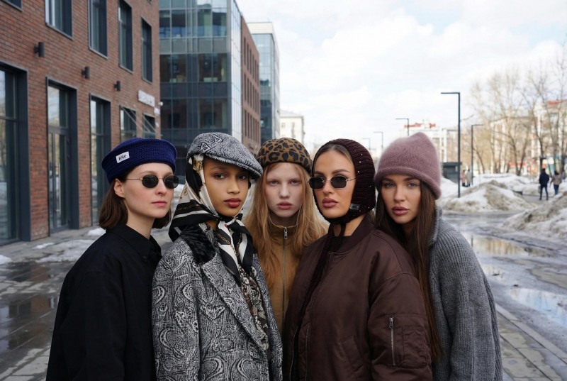 Пипа, докер и морячка: весенние головные уборы, которые сделают красавиц Архангельской области достойными обложки модного журнала Пипа, докер и морячка: весенние головные уборы, которые сделают красавиц Архангельской области достойными обложки модного журнала