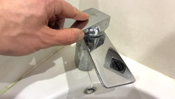 Коммунальное ЧП лишило архангельских островитян водоснабжения Коммунальное ЧП лишило архангельских островитян водоснабжения