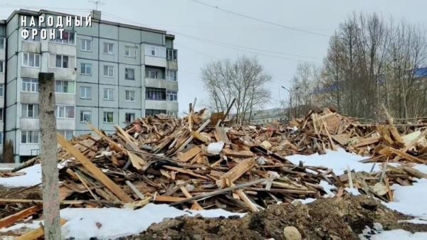 Снесли — и забыли: руины аварийных домов захламляют Архангельск Снесли — и забыли: руины аварийных домов захламляют Архангельск