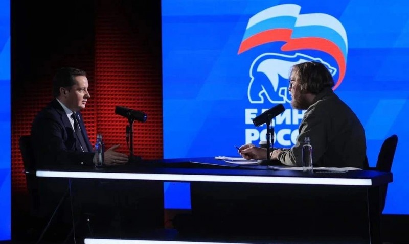 Ключевым вопросом для включения в новую народную программу «Единой России» Александр Цыбульский назвал продолжение переселения людей из аварийного жилья Ключевым вопросом для включения в новую народную программу «Единой России» Александр Цыбульский назвал продолжение переселения людей из аварийного жилья