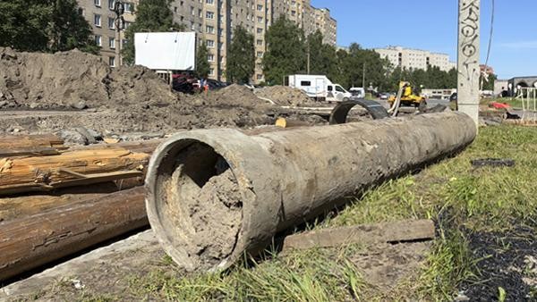 Архангельск снова в объезд: улицу Розинга закрыли из-за ремонта теплосетей Архангельск снова в объезд: улицу Розинга закрыли из-за ремонта теплосетей