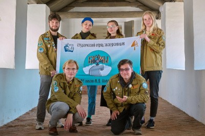 Студенческий отряд экскурсоводов «Биармы» отметил пятилетие со дня возрождения Студенческий отряд экскурсоводов «Биармы» отметил пятилетие со дня возрождения