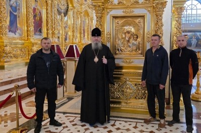 Митрополит Корнилий провел рабочую встречу в Михаило-Архангельском кафедральном соборе Митрополит Корнилий провел рабочую встречу в Михаило-Архангельском кафедральном соборе