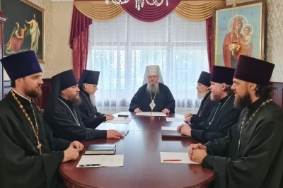 Митрополит Корнилий возглавил заседание Архиерейского совета Архангельской митрополии Митрополит Корнилий возглавил заседание Архиерейского совета Архангельской митрополии