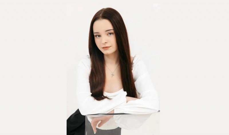 Выпускница Вельской детской школы искусств – призер конкурса «Молодые дарования России» Выпускница Вельской детской школы искусств – призер конкурса «Молодые дарования России»