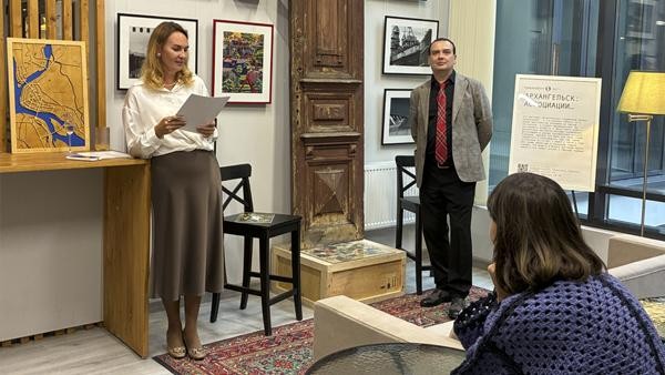 Новый сезон в архангельском Сурков-центре открыли «ассоциативной» выставкой Новый сезон в архангельском Сурков-центре открыли «ассоциативной» выставкой