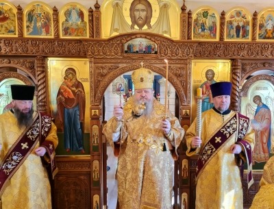 Митрополит Корнилий 12 сентября совершил всенощное бдение Митрополит Корнилий 12 сентября совершил всенощное бдение