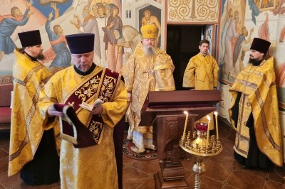 Митрополит Корнилий 13 сентября совершил вечерню с акафистом святителю Николаю Чудотворцу Митрополит Корнилий 13 сентября совершил вечерню с акафистом святителю Николаю Чудотворцу