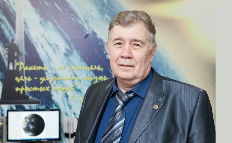 Ученый Лавёровского центра Юрий Кутинов награжден Почетной грамотой Президента Российской Федерации Ученый Лавёровского центра Юрий Кутинов награжден Почетной грамотой Президента Российской Федерации