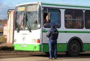Пятеро человек погибли в Архангельской области в ДТП с автобусами