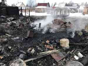 Под Северодвинском в пожаре на даче погиб мужчина