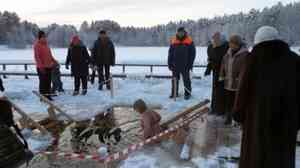 В крещенские иордани в Архангельской области окунулись порядка 8 тысяч человек