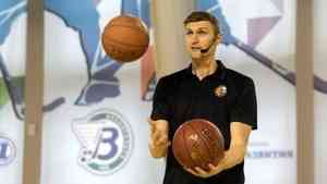 Юные баскетболисты Поморья смогли получить пас от Андрея Кириленко