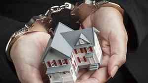 Вельский предприниматель выручил за незаконную продажу жилья знакомого 2 млн рублей
