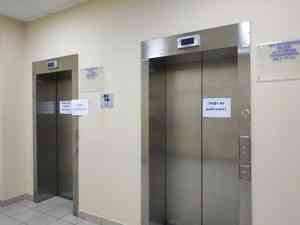 Студенты пожаловались в прокуратуру на САФУ из-за лифтов, в которых они застревают