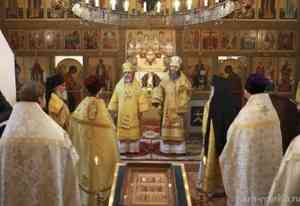 рочегда. плесецкая епархия. даниил александров епископ. вологодская епархия церковь антония сийского. оверчук митрополит корнилий.