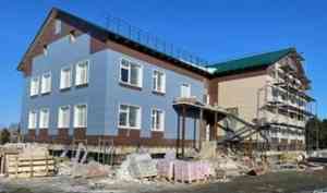 Правительство области держит на контроле строительство детского сада в поселке Малошуйка