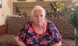 Пинежанка Ангелина Завернина в свои 85 лет ведёт активную жизнь и солирует в Карпогорском народном хоре