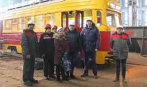 В Архангельске объявили о завершении реставрации уцелевшего трамвайного вагона
