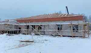 В деревне Ватамановская Каргопольского округа продолжается строительство Дома культуры