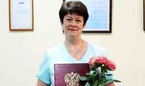 Руководство Первой горбольницы Архангельска отметило благодарностью медсестру Елену Евдокимову