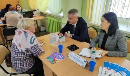 «Социальный десант»: специалисты провели консультации в Северодвинске 