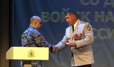В День войск национальной гвардии наградили отличившихся сотрудников