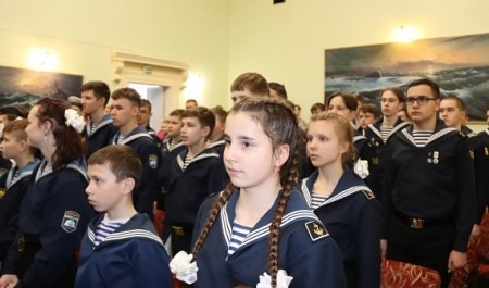 «Поморские сборы» объединили в городе корабелов юных моряков России