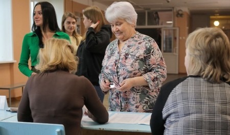 В Архангельске 69-летняя северянка приняла участие в ЕГЭ по биологии